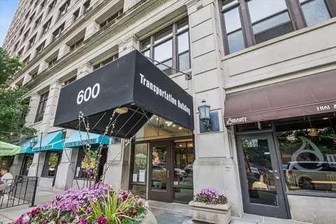 600 S Dearborn St #803, Chicago, IL 60605