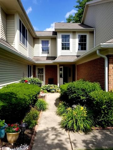 30 W023 Laurel Ct, Warrenville, IL 60555
