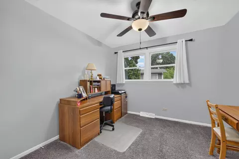 517 W North St, Itasca, IL 60143 photo 3