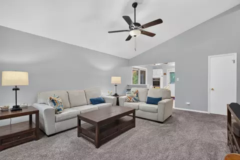 517 W North St, Itasca, IL 60143 photo 13