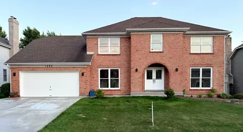 1682 Ithaca Dr, Naperville, IL 60565