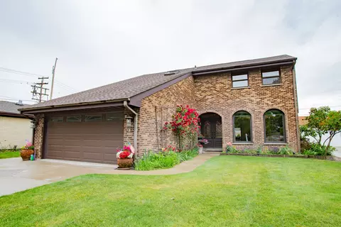 7022 Birchwood Ave, Niles, IL 60714