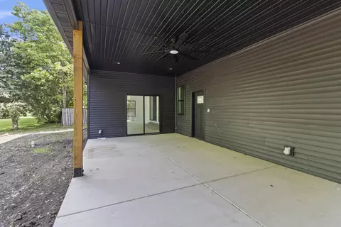 Exterior - 1417 N Linden St, Normal, IL 61761 photo 4 of 9