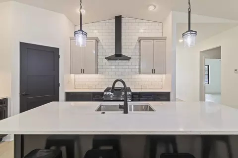 Kitchen - 1417 N Linden St, Normal, IL 61761 photo 4 of 7