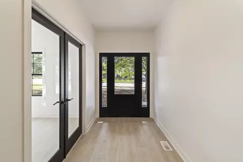 Entry Way - 1417 N Linden St, Normal, IL 61761 photo 1 of 3