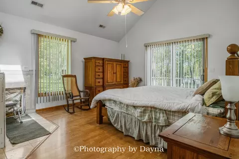Bedroom - 2640 E 3660 South Rd, Kankakee, IL 60901 photo 2 of 2