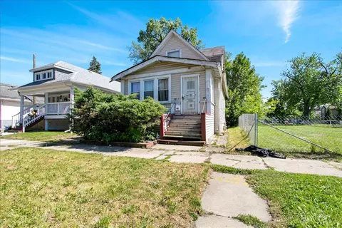 321 W 114th St, Chicago, IL 60628