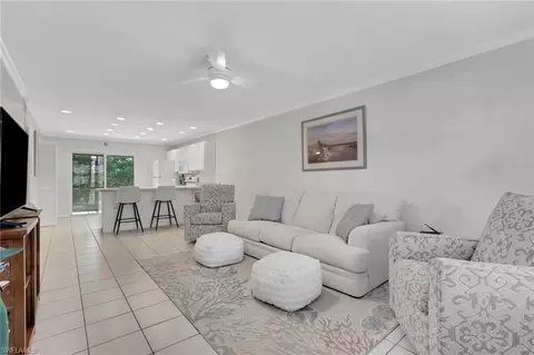 731 W Elkcam Cir #B113, Marco Island, FL 34145