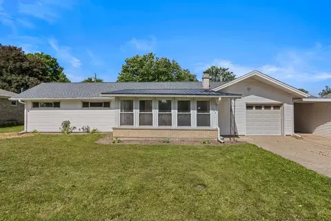 405 Dodson Dr E, Urbana, IL 61802
