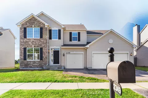 2349 Mayfield Dr, Montgomery, IL 60538