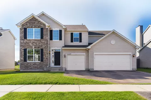 2349 Mayfield Dr, Montgomery, IL 60538