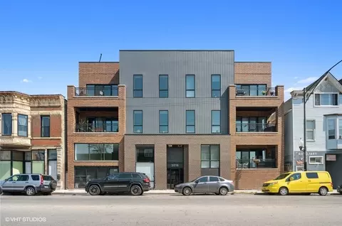 3016 W Belmont Ave #2W, Chicago, IL 60618