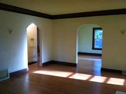 Living - 1561 N Gary Ave, Wheaton, IL 60187 photo 1 of 10