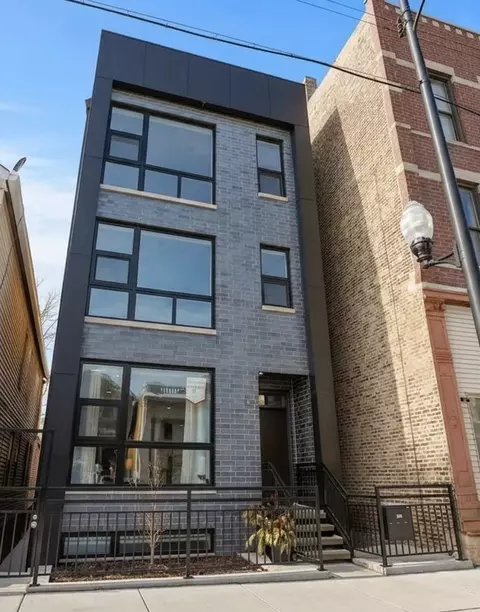 1810 S Racine Ave #1, Chicago, IL 60608