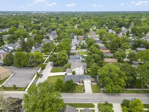 View/Area - 803 E Harrison Ave, Wheaton, IL 60187 photo 3 of 4