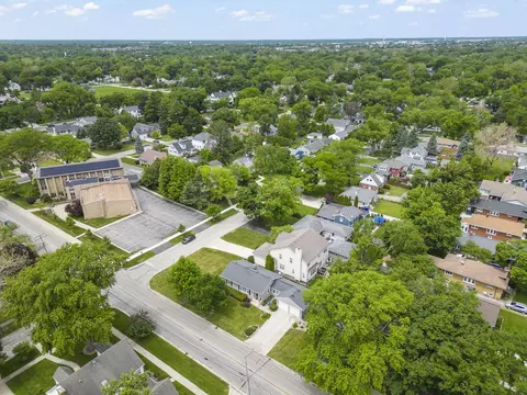 View/Area - 803 E Harrison Ave, Wheaton, IL 60187 photo 4 of 4