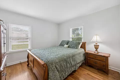 Bedroom - 803 E Harrison Ave, Wheaton, IL 60187 photo 1 of 3