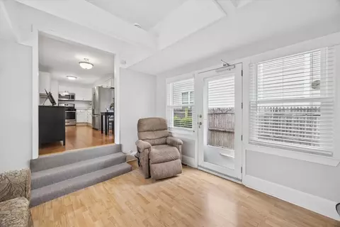 Entry Way - 803 E Harrison Ave, Wheaton, IL 60187 photo 1 of 2