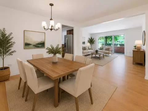 1025 S Fernandez Ave #1S, Arlington Heights, IL 60005
