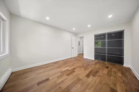 Bedroom - 244 E Bailey Rd #M, Naperville, IL 60565 photo 3 of 5