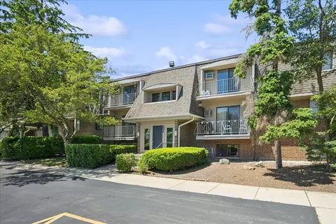 Exterior - 244 E Bailey Rd #M, Naperville, IL 60565 photo 3 of 3