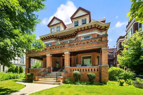 711 Washington Blvd #2E, Oak Park, IL 60302