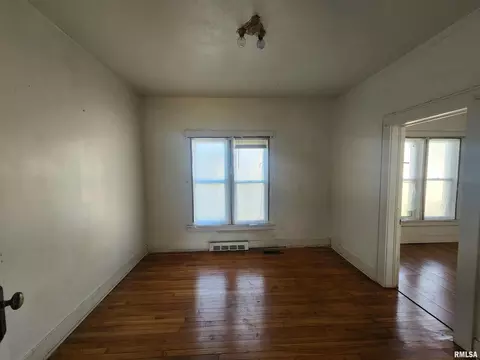 Living - 202 N Victor St, Christopher, IL 62822 photo 3 of 3