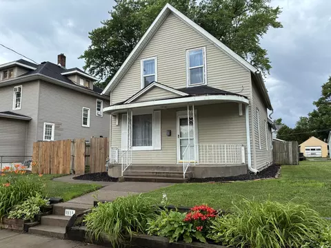 1511 18th St, Moline, IL 61265