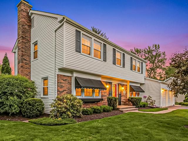 5 Knight Hill Ln, Buffalo Grove, IL 60089