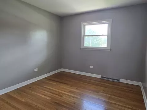 Bedroom - 309 Streamside Dr, Harvey, IL 60426 photo 1 of 2