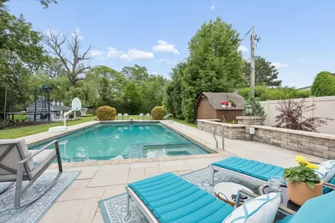 Undisclosed, Glenview, IL 60025 photo 55