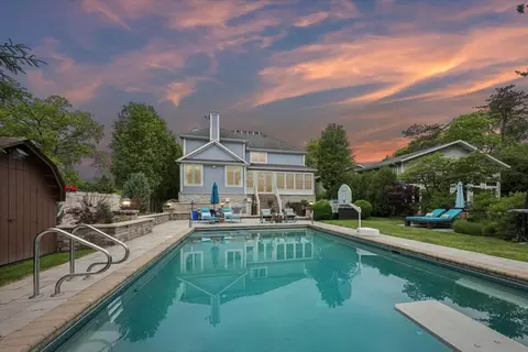 Undisclosed, Glenview, IL 60025 photo 63