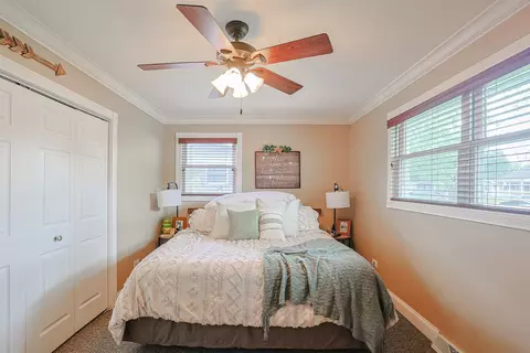Bedroom - 3910 Eagle Ln, Rolling Meadows, IL 60008 photo 3 of 7
