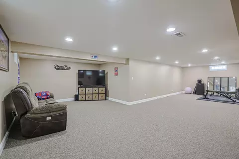 Other - 3910 Eagle Ln, Rolling Meadows, IL 60008 photo 5 of 9