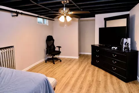 Bedroom - 828 2nd Ave, Aurora, IL 60505 photo 4 of 4