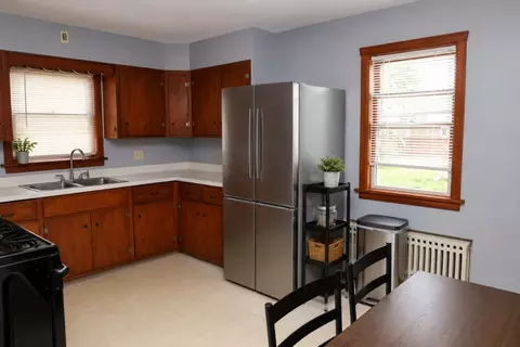 Kitchen - 828 2nd Ave, Aurora, IL 60505 photo 1 of 1