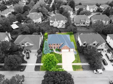 3423 Goldfinch Dr, Naperville, IL 60564
