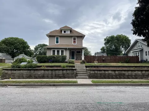 2902 Fair Ave, Davenport, IA 52803