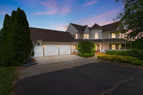 1848 E Offner Rd, Beecher, IL 60401