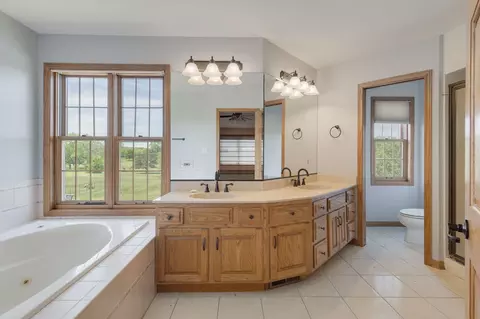 Bath - 1848 E Offner Rd, Beecher, IL 60401 photo 2 of 4