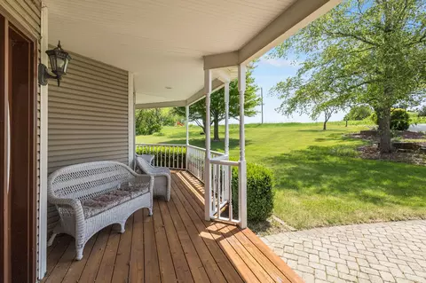 Exterior - 1848 E Offner Rd, Beecher, IL 60401 photo 4 of 9