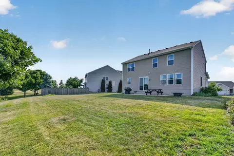 Exterior - 905 Avalon Way, Minooka, IL 60447 photo 3 of 7