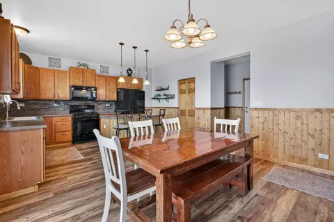 Dining - 905 Avalon Way, Minooka, IL 60447 photo 3 of 3