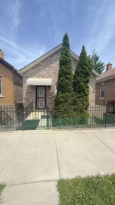 2921 S Throop St, Chicago, IL 60608