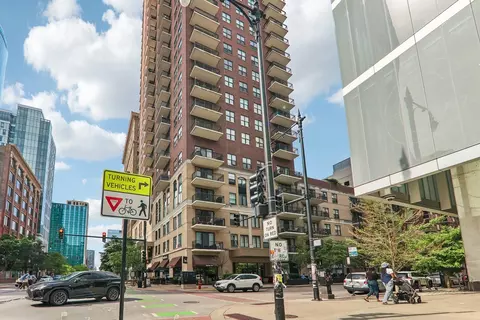 41 E 8th St #3301, Chicago, IL 60605