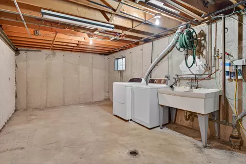 72 Marina Dr, Des Plaines, IL 60016 photo 25