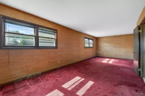 72 Marina Dr, Des Plaines, IL 60016 photo 12