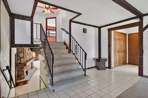 72 Marina Dr, Des Plaines, IL 60016 photo 7