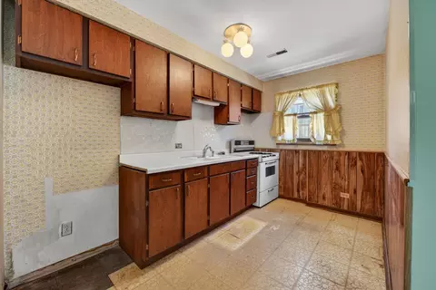 72 Marina Dr, Des Plaines, IL 60016 photo 23