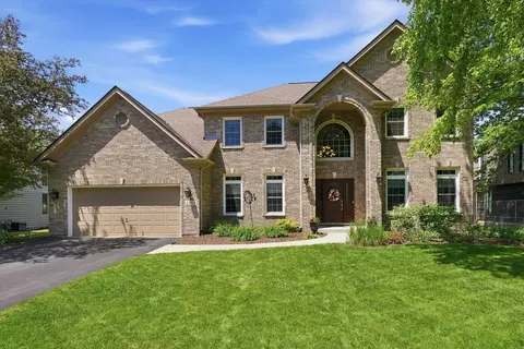1592 Jeanel Ln, Aurora, IL 60502
